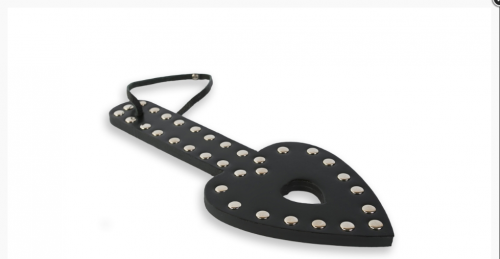 Шлепалка с заклёпками  photo 1